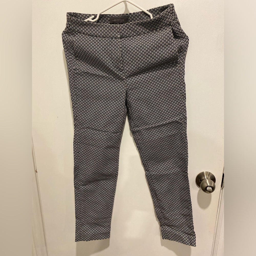 Stretched pant